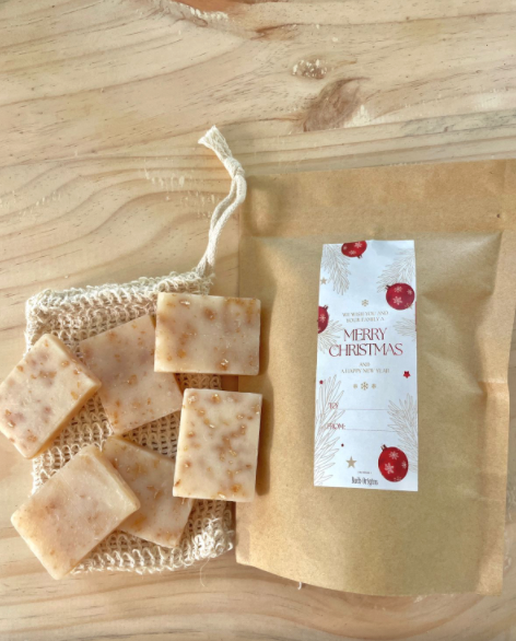 Bath Origins Oatmeal & Honey Mini Bars in Sisal Pouch